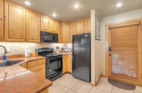 Sedona Condo | Sedona Oak Creek Canyon Cottage: A cozy 2BR retreat near stunning canyon views.