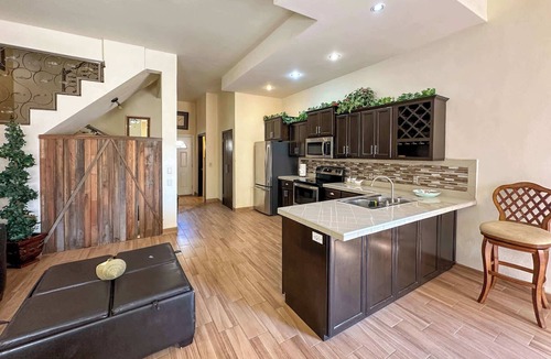 Cholla Bay Apartment | Serena Stay Spacious 3BR Apartment