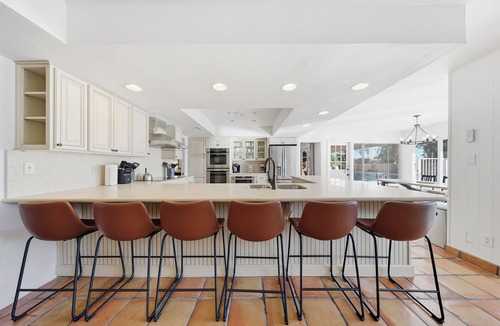 Shalimar House | Shalimar - HUGE HOME- ASU-6 bed 3 bath-Heated Pool