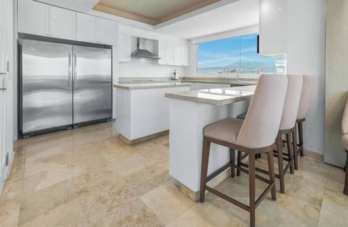 Marina Vallarta Apartment | Shangri-La T5-7B | 4BR Puerto Vallarta Oceanfront