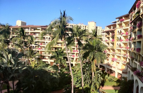Las Glorias Resort | Sheraton Buganvilias 1/2 weeks 1 Bedroom Jan. 27 & Feb. 3 sleeps 4
