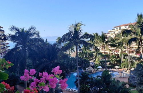 Las Glorias Resort | Sheraton Buganvilias 1/2 weeks 1 Bedroom Jan. 27 & Feb. 3 sleeps 4