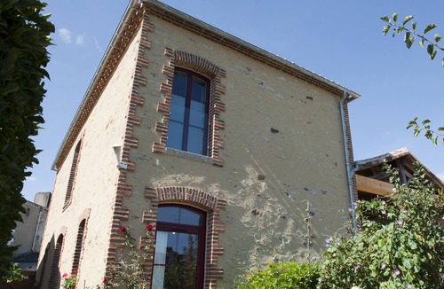 Les Essarts Cottage | Side yard, side garden