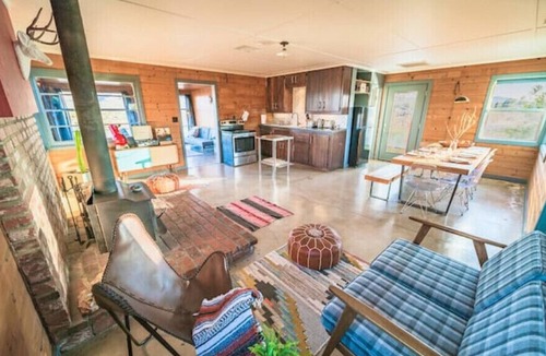 Yucca Valley Cabin | Silver Tree Retreat with views