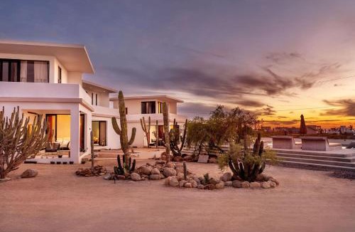 Todos Santos Villa | Simple Stay, Big Views, Private Room & Pool