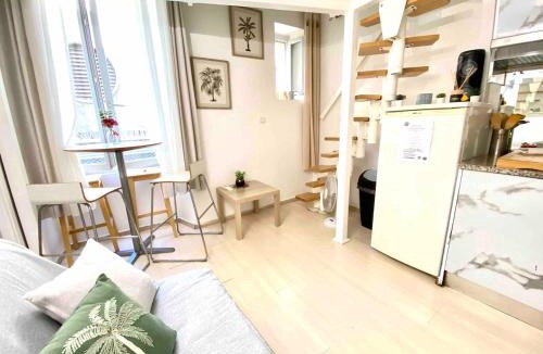 Nice City Centre Apartment | Small Duplex - Downtown - Close to Beaches