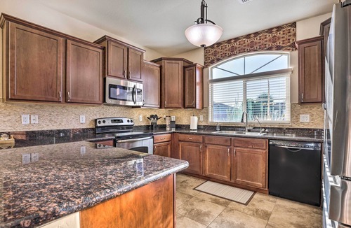 Entrada Del Oro House | Snowbird Escape w/Outdoor Oasis in Gold Canyon!
