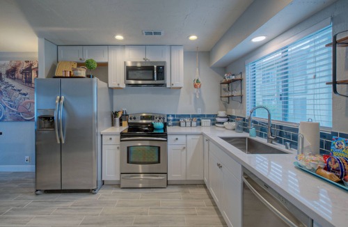 South Scottsdale Condo | So Fresh & So Clean! Old Town Scottsdale Condo near Camelback Mountain