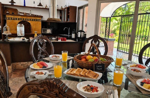 Alfredo V. Bonfil Hotel | Solanza Hotel Hacienda