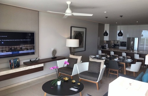 Cabo San Lucas Apartment | Solaz 5 star Marriot resort ocean ft 3 bedroom ,kitchen & liv rm tennis center