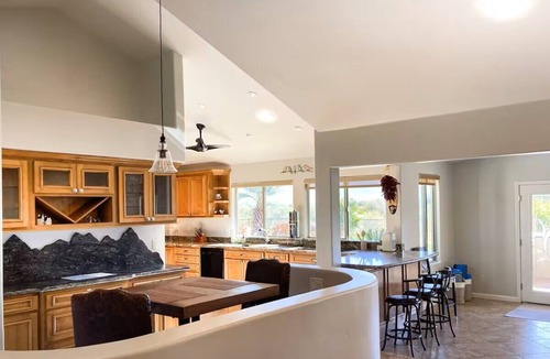 Tangerine Hills House | Songbirds N Serenity