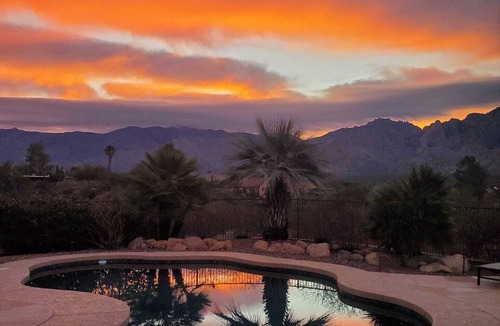 Tangerine Hills House | Songbirds N Serenity