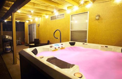 Tucson House | Sonoran Sanctuary w/Garage, WFH Setup by I-10 & Downtown