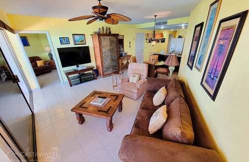 Sandy Beach Condo | Sonoran Spa W705 - 2 BR Next to the Pool, High Speed Wi-Fi - Beachfront Upper Floor Luxury Condo