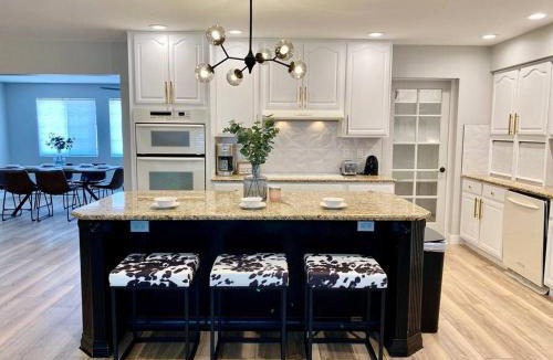 Cox Heights House | South Scottsdale remodeled beauty