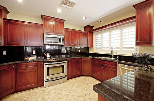 Arrowhead Lakes House | Spacious 3-bedroom house in quaint Glendale with AC