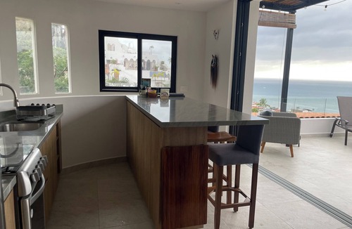 Cerro House | Spacious 4-bedroom home in Puerto Vallarta with Pool, Rooftop Terrace and Views