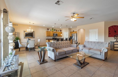 Paradise Valley Village House | Spacious 4-bedroom house in awesome Phoenix with AC