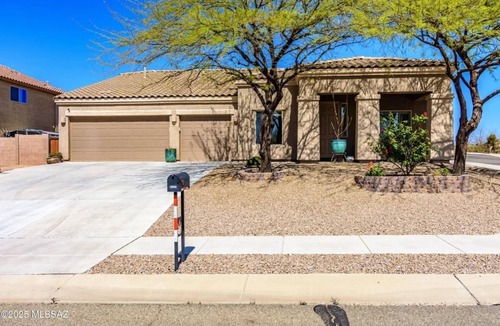 Tucson House | Spacious 4-bedroom house with AC in tranquil Tucson