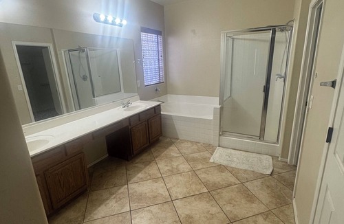 Laveen Village House | Spacious 5-bedroom house with AC, WiFi in brilliant Phoenix
