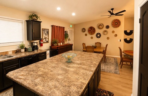 Cottonwood-Verde Village House | Spacious 8-bedroom house 15 min from Sedona