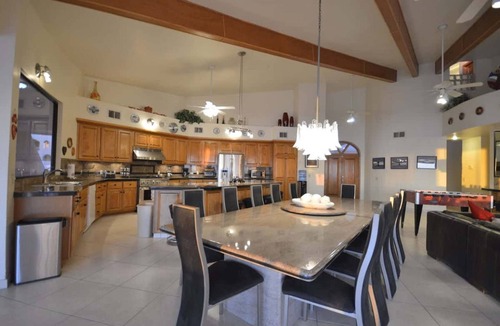 Las Conchas House | Spacious Family Beachfront Home Villa Dei Sogni