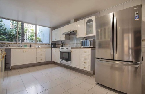 Naucalpan House | Spacious Home for Groups with Garden & Game Room