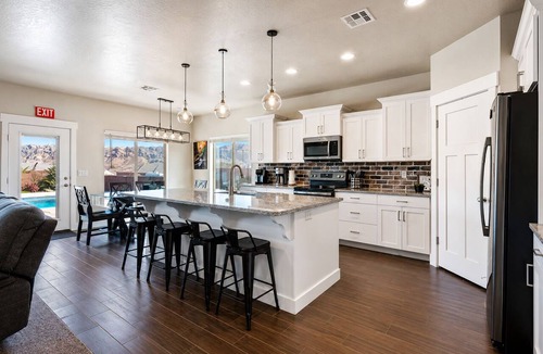 La Verkin House | Spacious Home with Fire Pit, Hot Tub, Pool + Slide