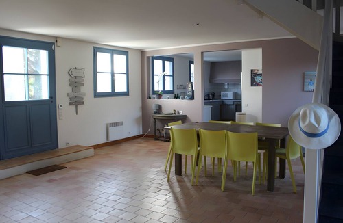 Carnac House | Spacious Maison Kerlui by the Sea, 12 Guests, Quiet Setting, Near Beaches