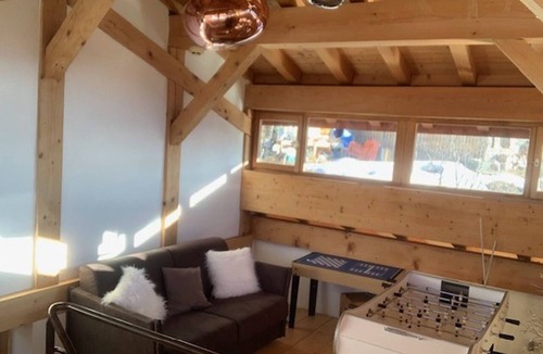 Arc-1800 Ski Chalet | Spacious Renovated Chalet · Terrace · Sleeps 10 · Free Wifi