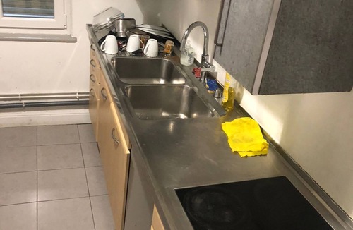 Canardiere Est Apartment | SPACIOUS STUDIO COMFORT