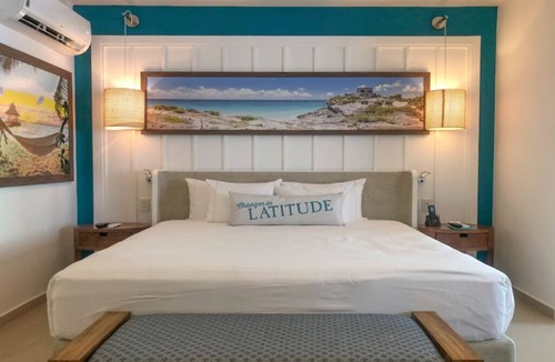 Puerto Morelos Hotel | Spacious Suite w/King Bed, Rainforest Shower, & Balcony ALL-INCLUSIVE
