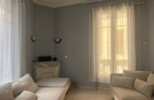 Mantega Apartment | SPACIOUS T5 APARTMENT NICE CENTER