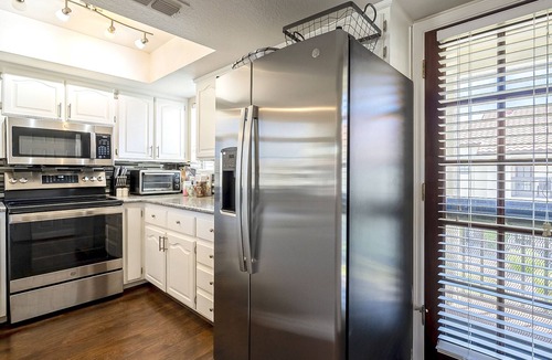 Central Scottsdale Condo | Splendid Condo in Prime Scottsdale Location - 2BD/2BA & Pool!