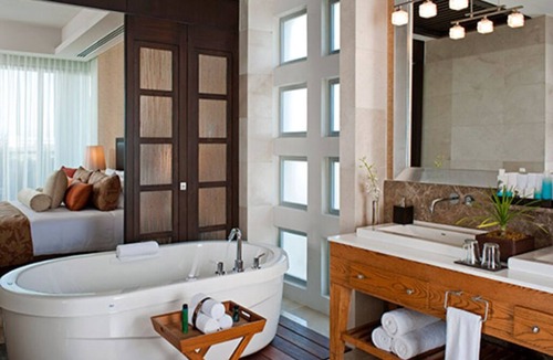 Isla Iguana Resort | Spring Break! Grand Luxxe One Bedroom Suite, Golfing, Pools and More!