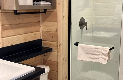 Valle Cabin | Star Gazing Chalet: Closest to South Rim (20 Min),King Bed/Loft