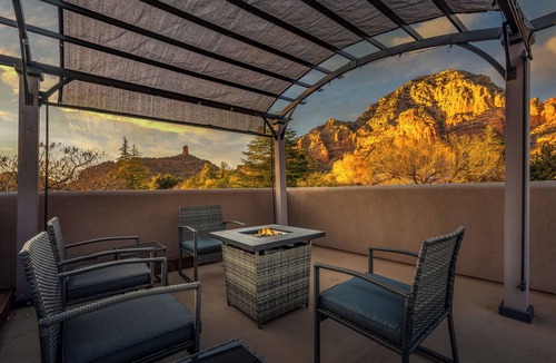West Sedona House | Starlite Ranch - Rooftop deck & attached casita