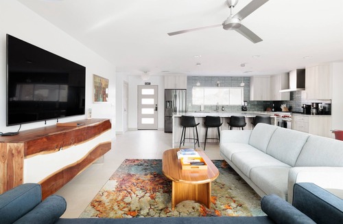 South Scottsdale House | Steps to Old Town*Scottsdale Haven*Heated Pool*Spa*