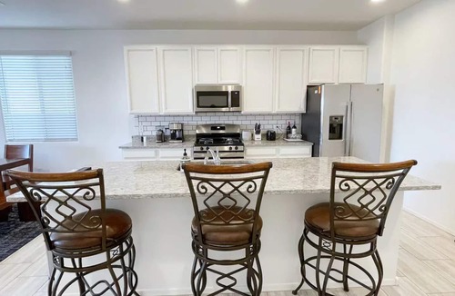 Tucson House | Striking 4 BD, 3 BA New Home Has It All