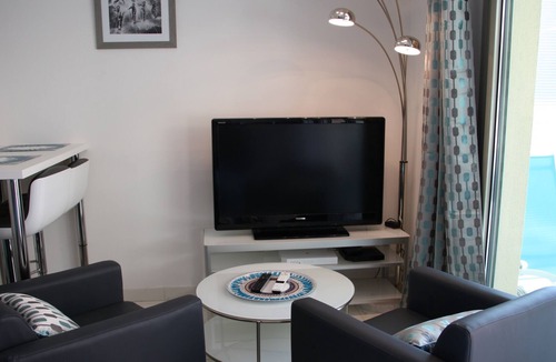 Carre d'Or Apartment | Studio 50 m beaches