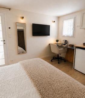 Coussergues Apartment | Studio Cosy