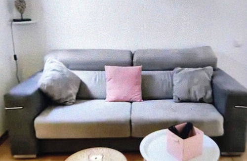 Les Angles Apartment | Studio in villa with garden and pool
