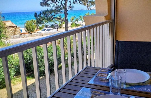Algajola Apartment | Studio standing classé meublé de tourisme avec terrasse vue mer " les pieds dans l'eau " à Algajola