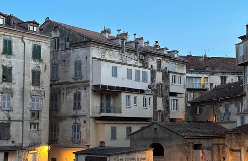 Corte Apartment | Studio Vieille Ville de Corte! Au Cœur de Tout, Parking