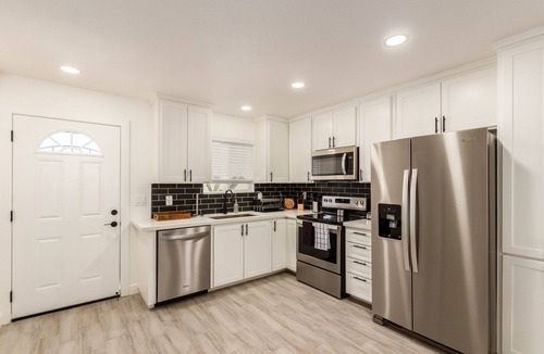 Papago Parkway Apartment | Stunning 2br Furnished Condo Old Town Scottsdale - Pet Friendly | PP322E