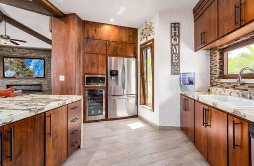 El Marasal House | Stunning 3-Bedroom Villa in Exclusive La Jolla | Private Pool + Jacuzzi