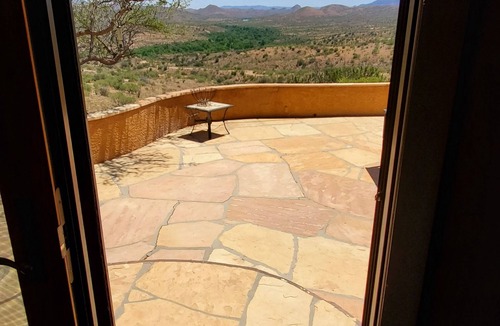 Rio Rico House | Stunning High Desert View in Secluded Mountain Setting