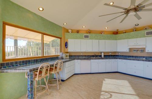 Tucson House | Stunning Views + Pool! Hilltop Home in Tucson