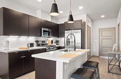 La Buena Vida Apartment | Stunning Westgate CozySuites by stadium w pool 6