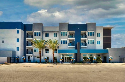 La Buena Vida Apartment | Stunning Westgate CozySuites by stadium w pool 6